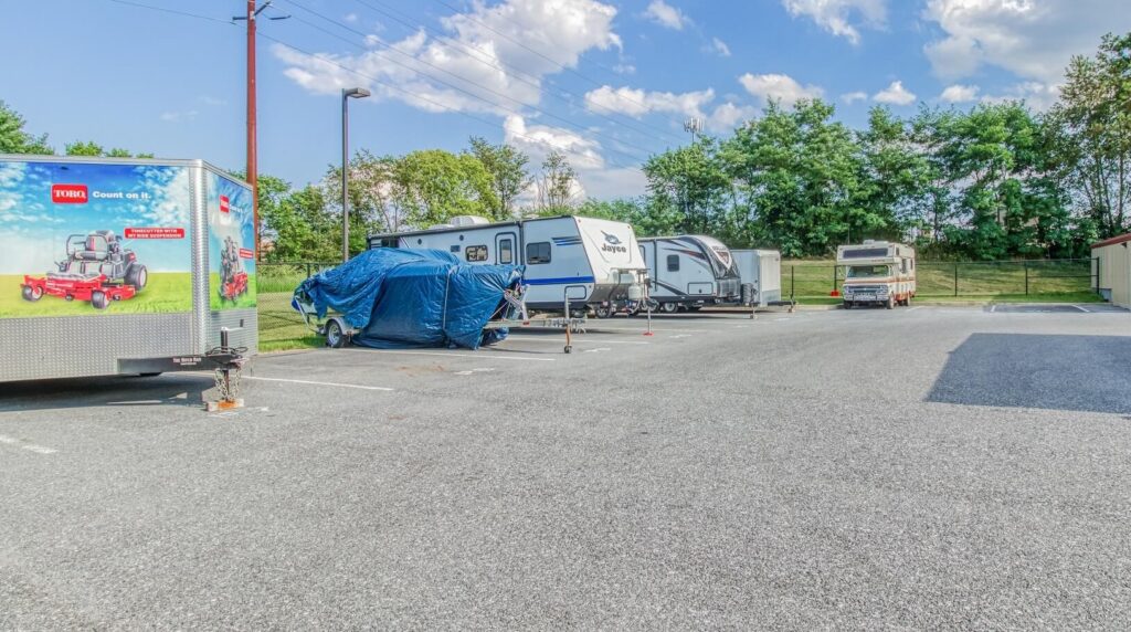RV Storage in Landisville PA (cropped)